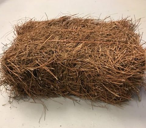 Premium Pine Straw Mulch Bale for Landscaping, Organic Material Made from Authentic Pine Needles Ideal for Gardening, Soil Moisture Retention.