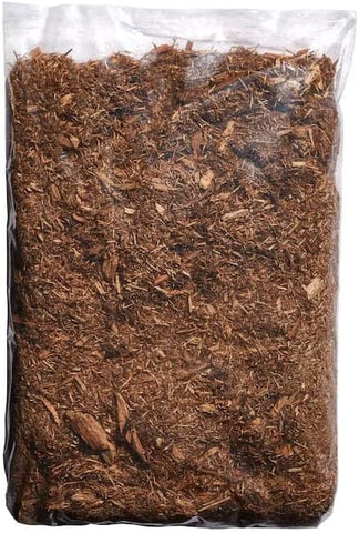 Peach Country Premium Cedar Chips (2 Cu. Ft.) - Cedar Mulch for Landscaping Areas, Home Gardens, Potted Plants and More.